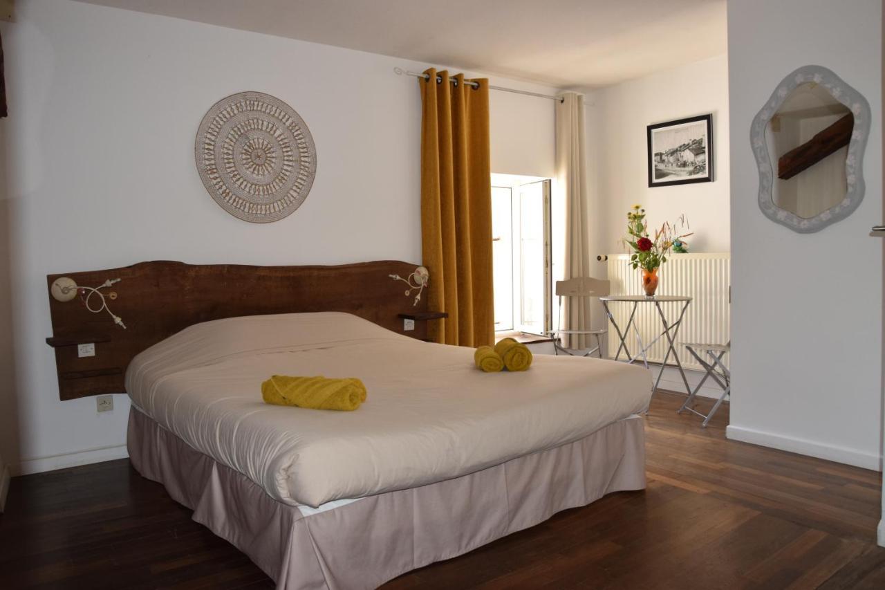 생폴 La Ferme Des 3 Suissesses B&B 외부 사진