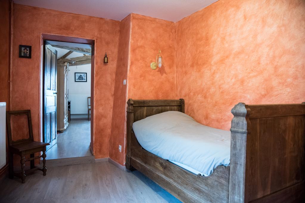 생폴 La Ferme Des 3 Suissesses B&B 외부 사진