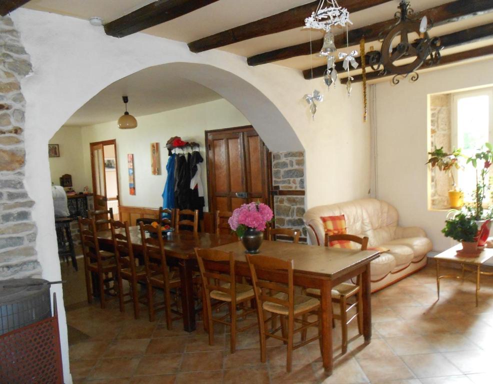 생폴 La Ferme Des 3 Suissesses B&B 외부 사진