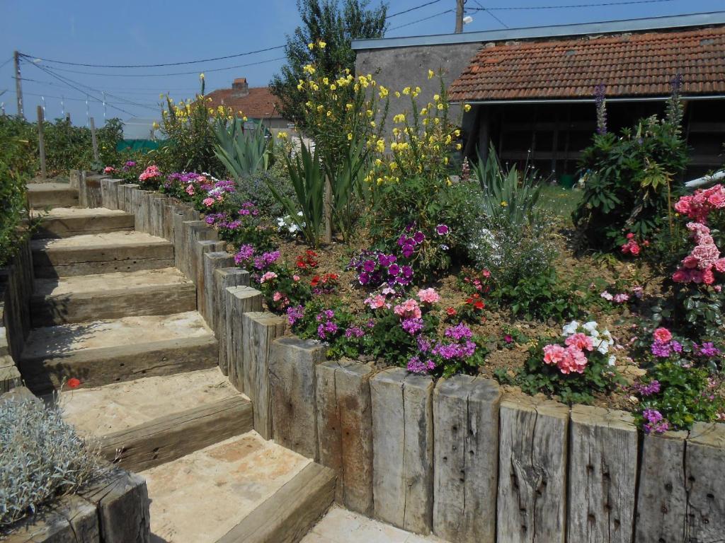 생폴 La Ferme Des 3 Suissesses B&B 외부 사진