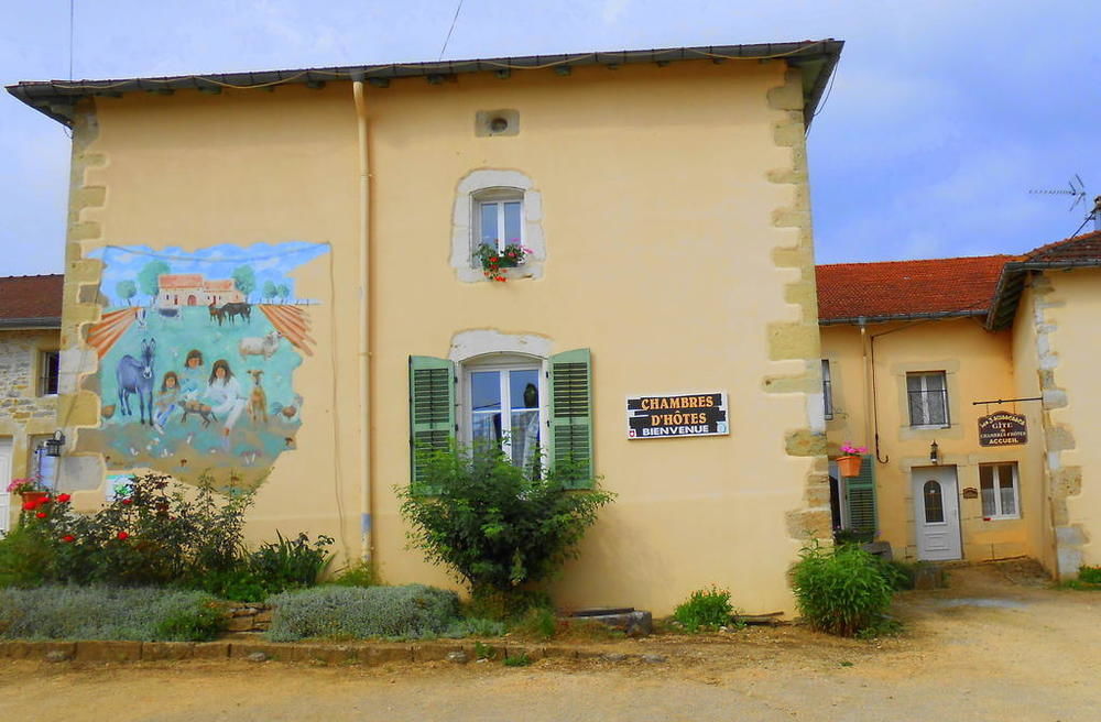 생폴 La Ferme Des 3 Suissesses B&B 외부 사진